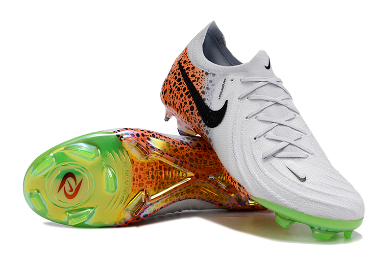 Football boots NIKE PHANTOM LUNA ELITE FG