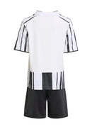 Kids kit Juventus Home 25/26 - With Socks