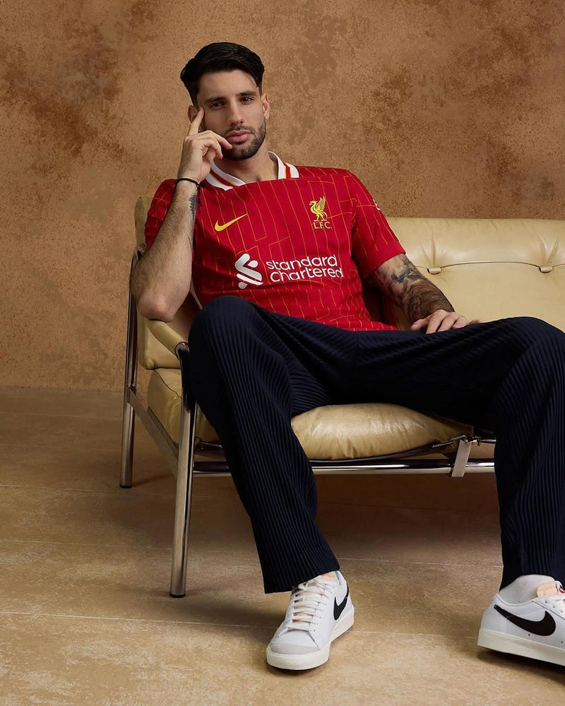 Liverpool Home Jersey - Special Edition - Champions 24/25 and Gold Trolphy
